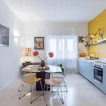 Domus Veneranda Hébergement de vacances *